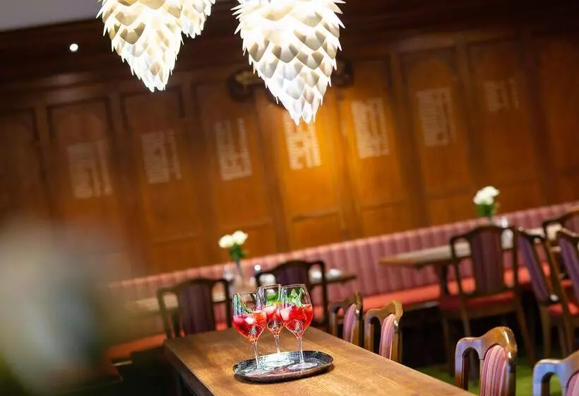 Hotelli Bayerischer Hof