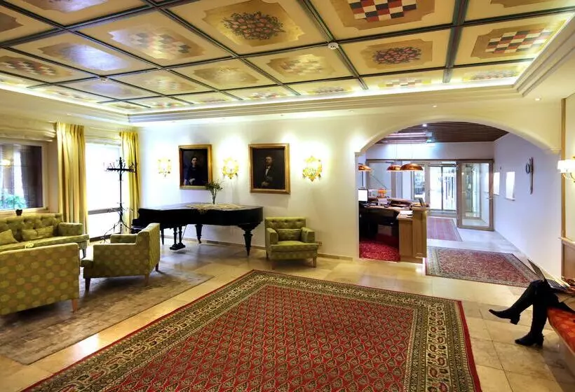 Hotelli Bayerischer Hof