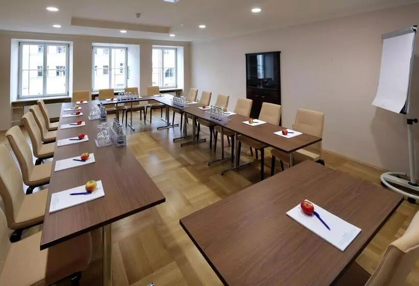 Hotelli Bayerischer Hof