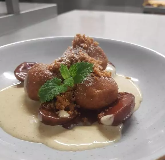 Hotel Berg Gasthof Hötzelein