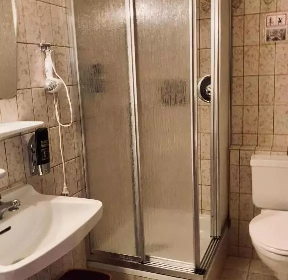 Hotel Berg Gasthof Hötzelein