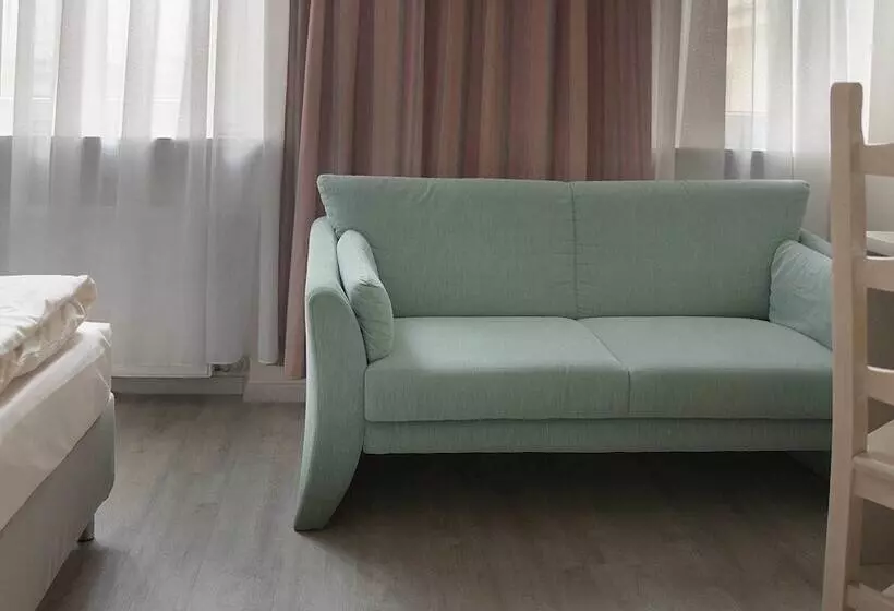 Hotel Deutsches Theater