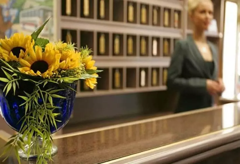 Hotel Deutsches Theater