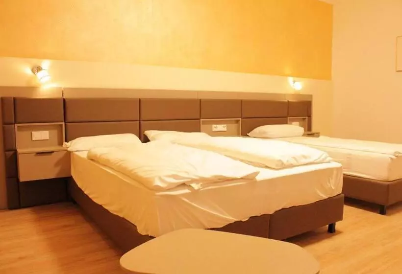 Hotel Isar City