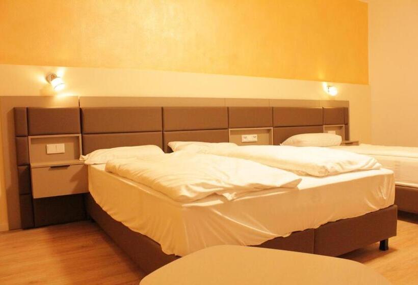 Hotel Isar City
