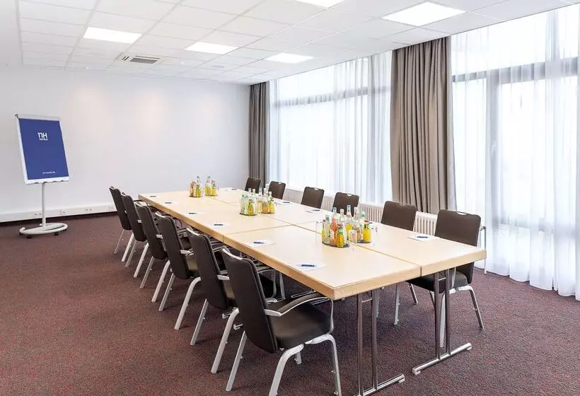 Hotelli NH Erlangen