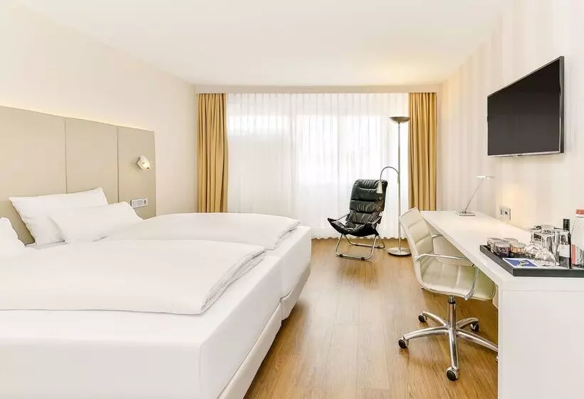 Hotelli NH Erlangen
