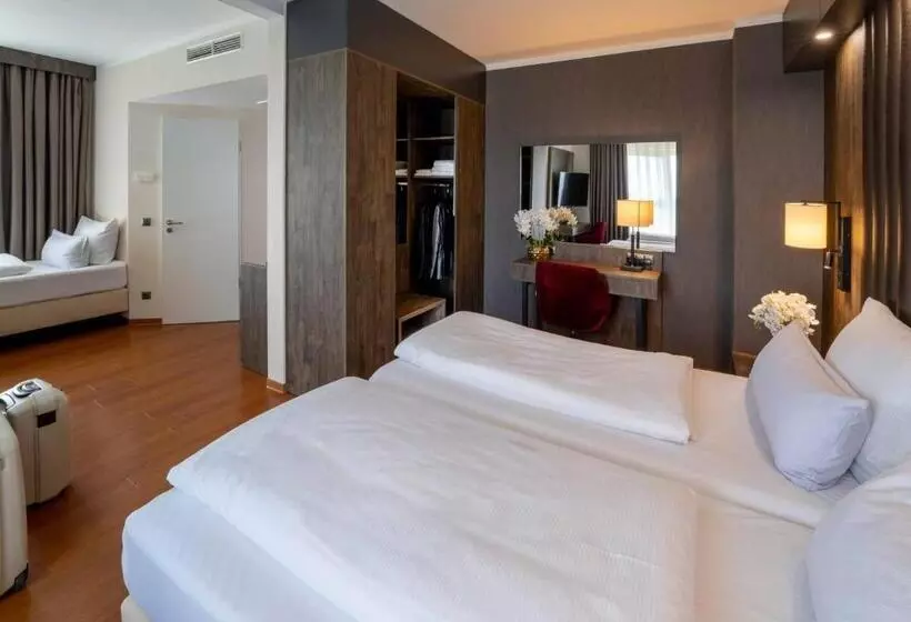 Plaza Premium Parkhotel Neu Ulm