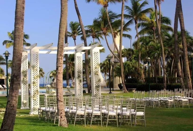 Renaissance Santo Domingo Jaragua Hotel & Casino