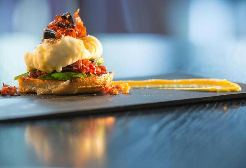 Renaissance Santo Domingo Jaragua Hotel & Casino