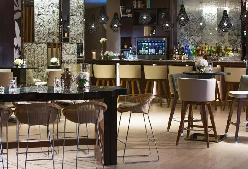 Renaissance Santo Domingo Jaragua Hotel & Casino