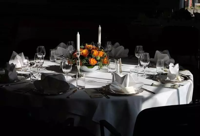 호텔 Slukefter Kro