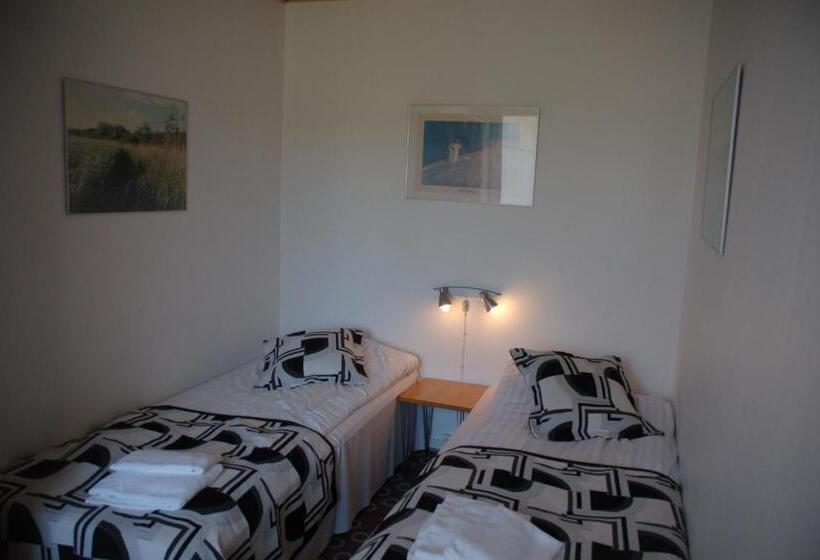 מוטל Gjerrild Kro