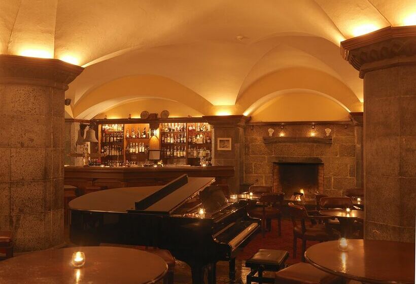 ホテル Adare Manor