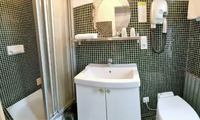 Hotel L Auberge Du Cochon D Or