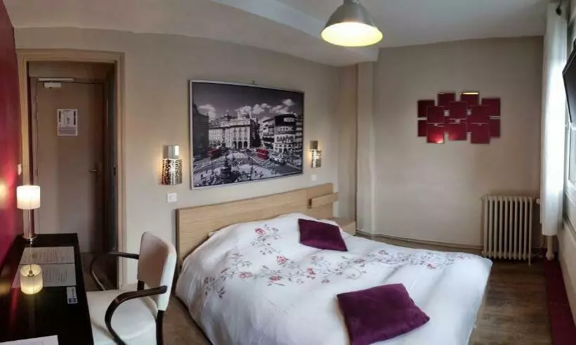 Hotel L Auberge Du Cochon D Or