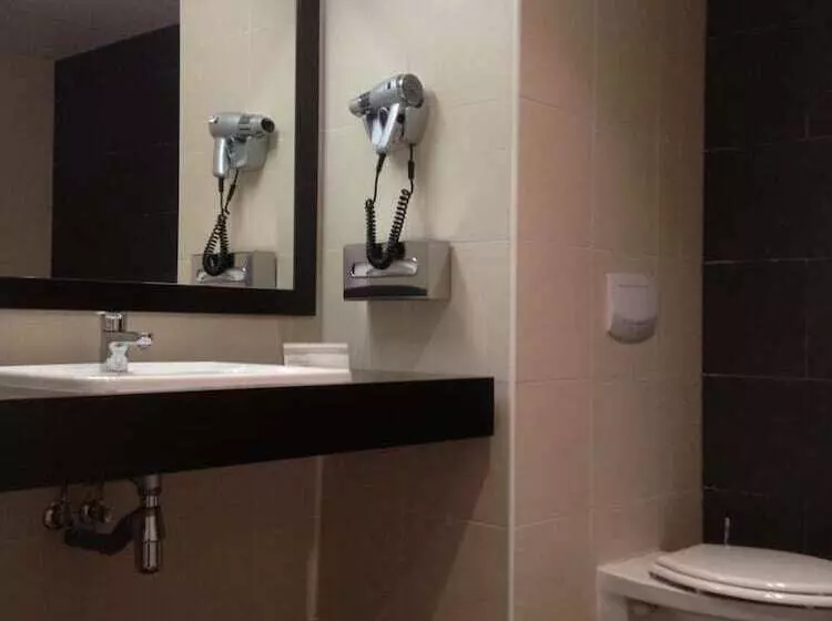 Brit Hotel Golfhotel Saint Samson