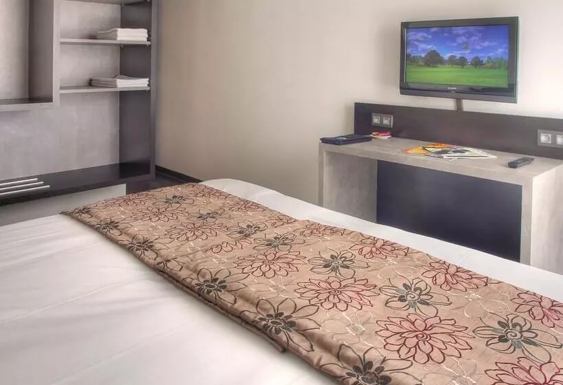 Brit Hotel Golfhotel Saint Samson