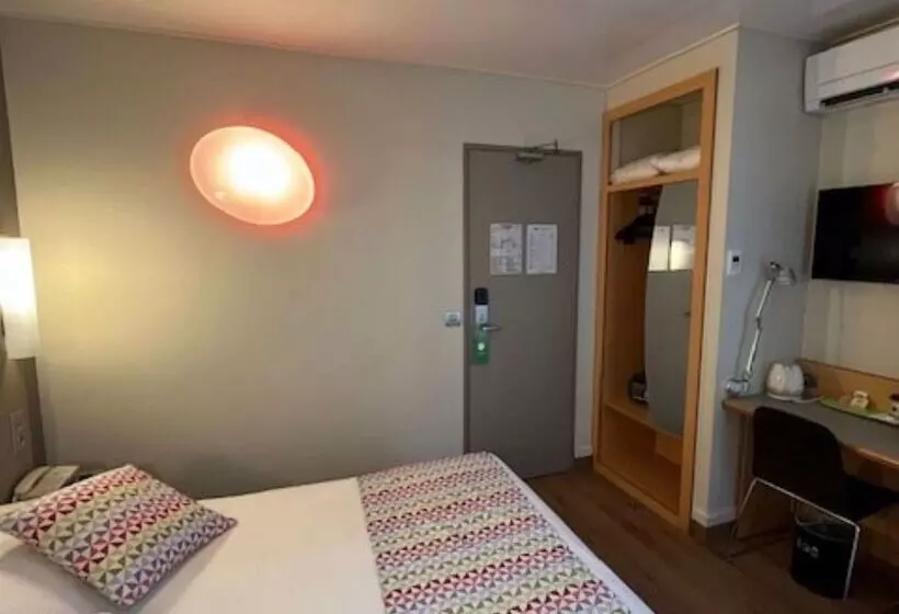 ホテル Campanile Paris 14 Maine Montparnasse