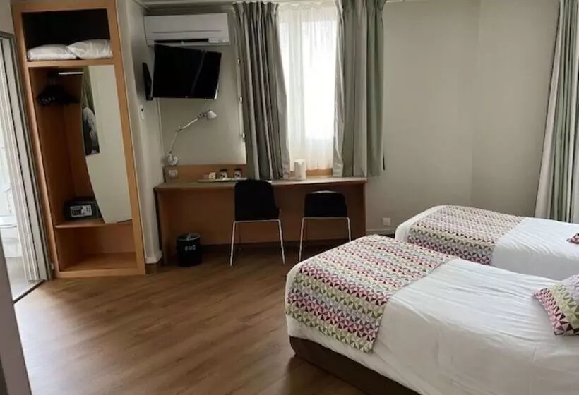 ホテル Campanile Paris 14 Maine Montparnasse