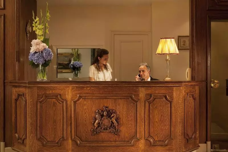 ホテル D'angleterre