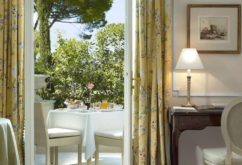 בית מלון כפרי Du Cap Eden Roc