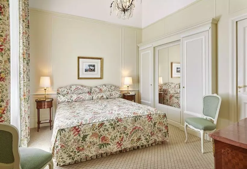 בית מלון כפרי Du Cap Eden Roc