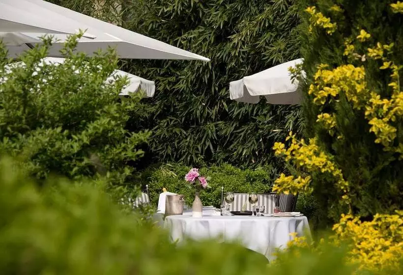 فندق Grand Hôtel De Solesmes Teritoria