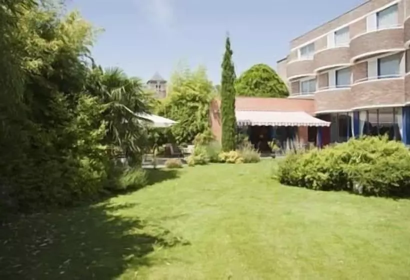 فندق Grand Hôtel De Solesmes Teritoria