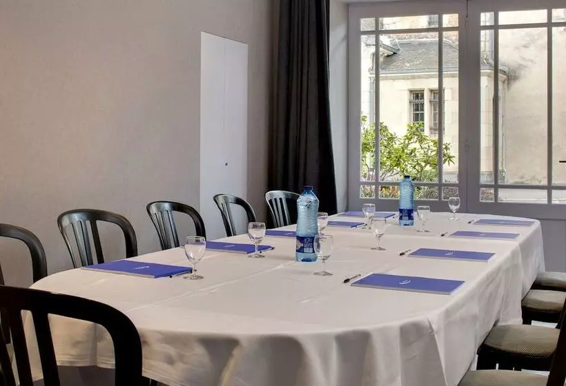 فندق Grand Hôtel De Solesmes Teritoria