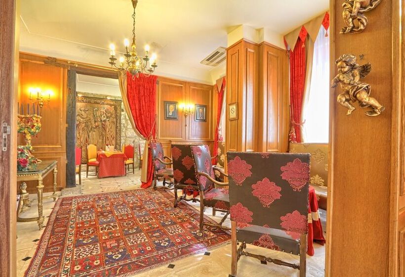 هتل Grand Hôtel Dechampaigne