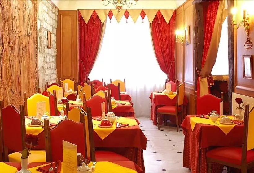 هتل Grand Hôtel Dechampaigne