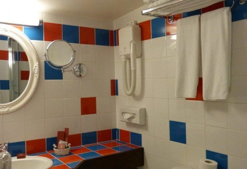 هتل Grand Hôtel Dechampaigne