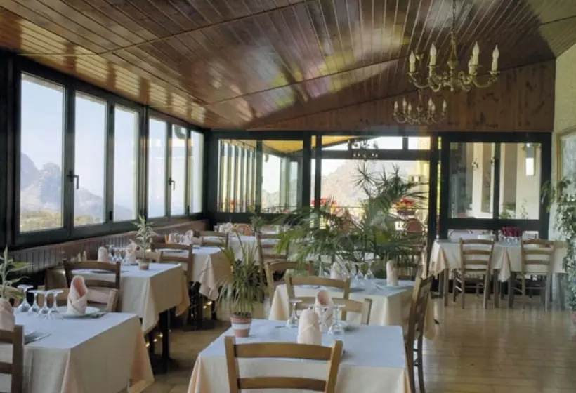 호텔 Hôtel Aïtone