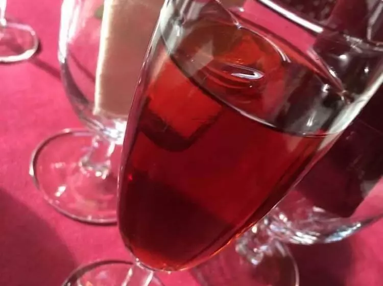 호텔 Hôtel Aïtone