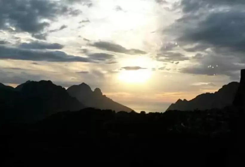 호텔 Hôtel Aïtone