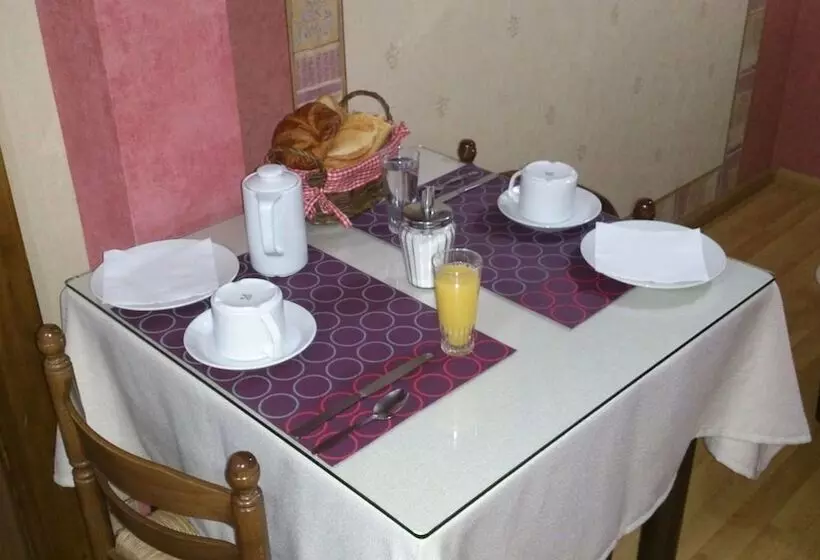 Отель Hôtel De L Ill