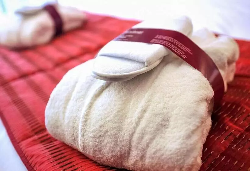 فندق Hôtel Mercure Rouen Valdereuil