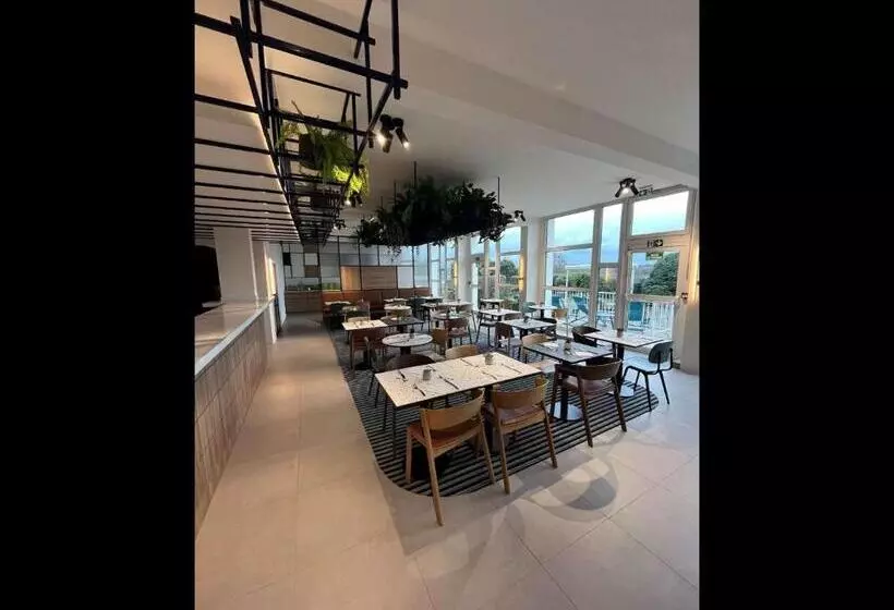 فندق Hôtel Mercure Rouen Valdereuil