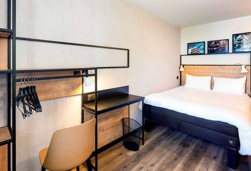 هتل Ibis Pau Centre