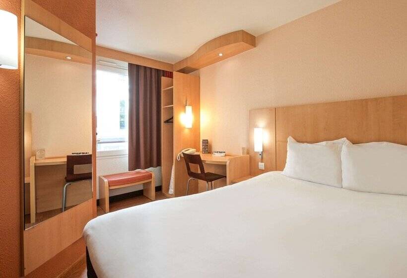 هتل Ibis Pau Centre