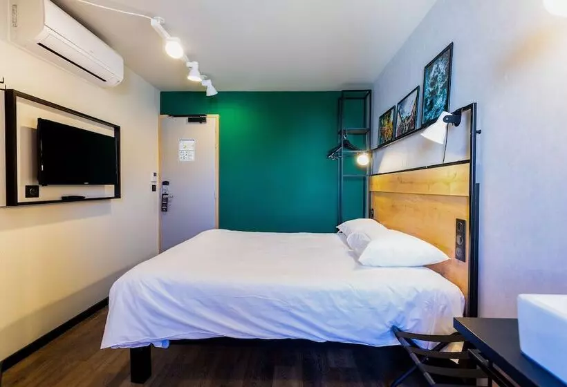 בית מלון כפרי Ibis Pau Centre