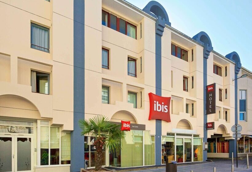 هتل Ibis Pau Centre