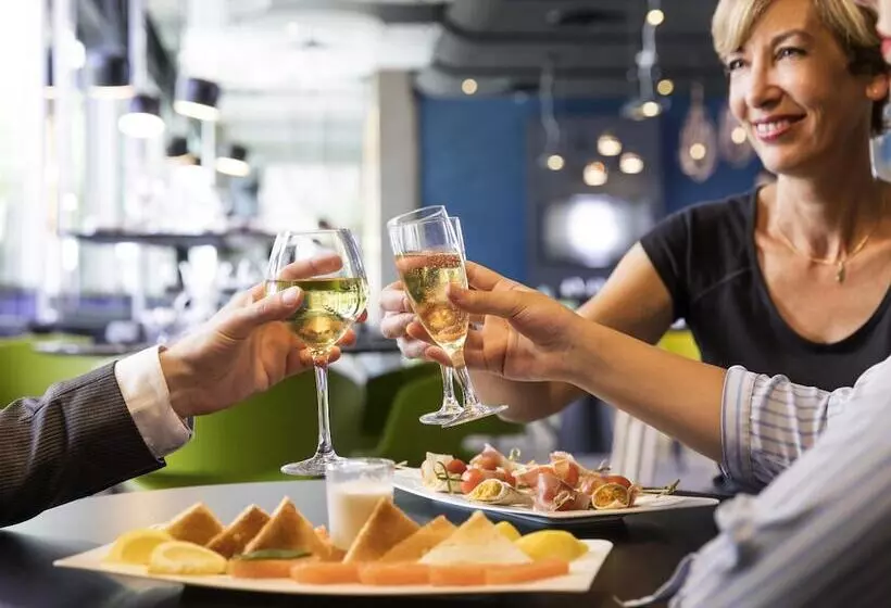 בית מלון כפרי Mercure Mulhouse Centre