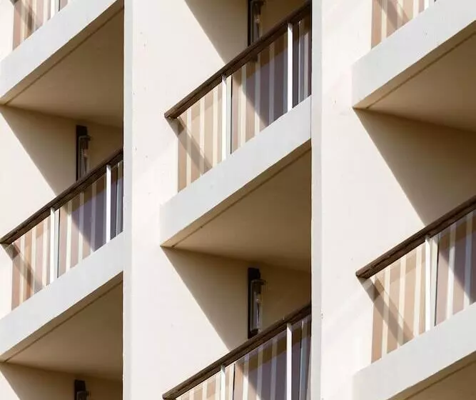 هتل Mondrian Cannes