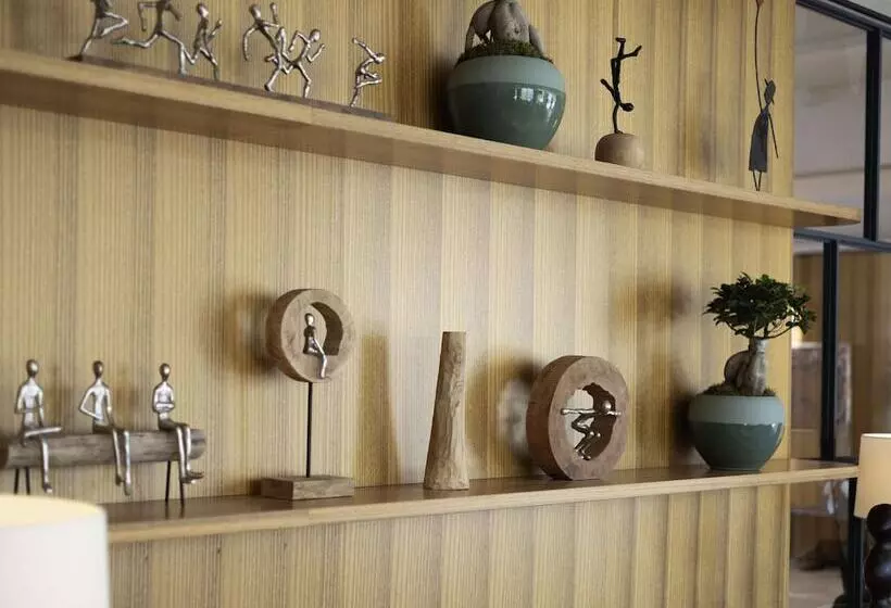 هتل Mondrian Cannes