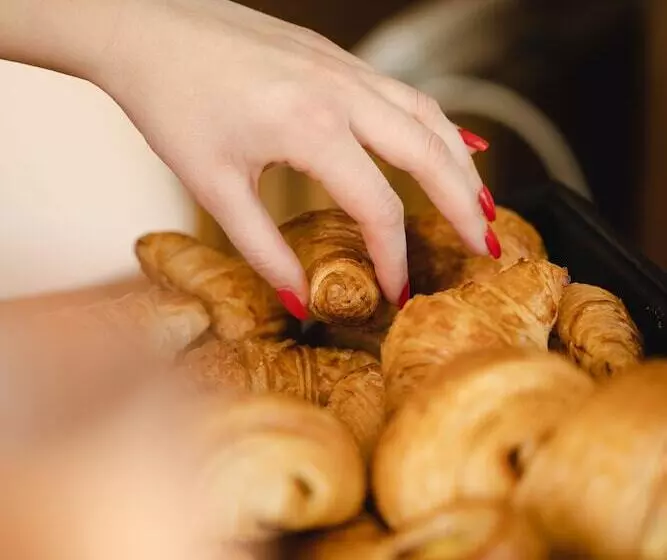 هتل Mondrian Cannes