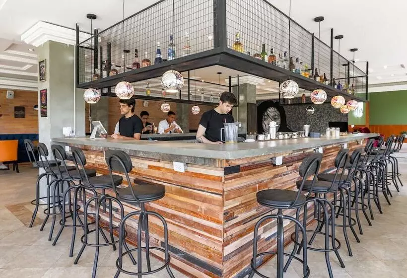 Отель Socialtel Cuenca Formerly Selina Cuenca