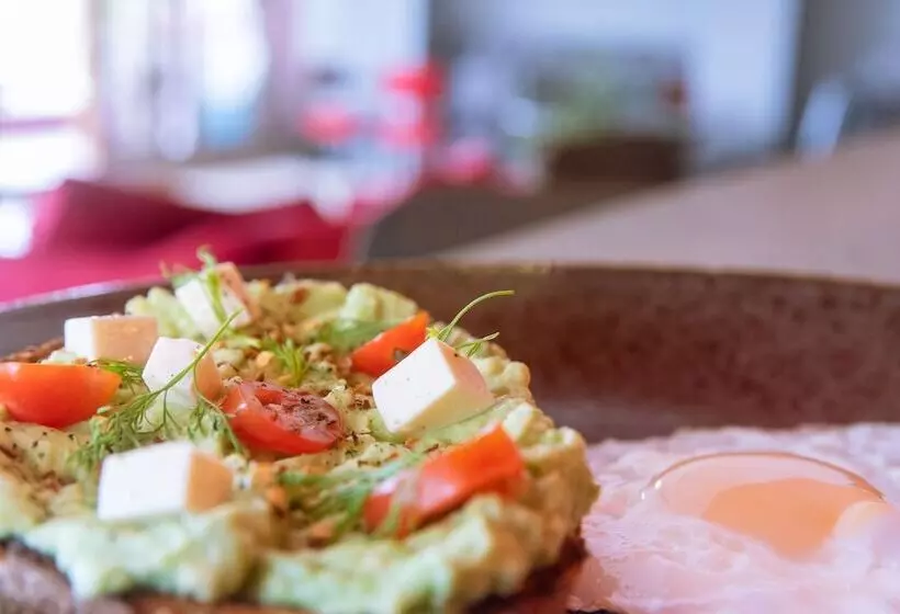 Отель Socialtel Cuenca Formerly Selina Cuenca