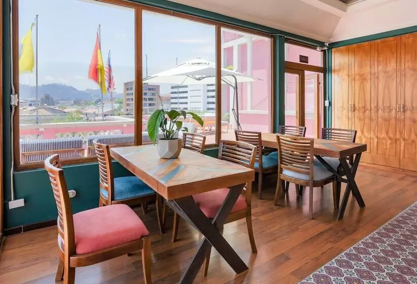 Отель Socialtel Cuenca Formerly Selina Cuenca